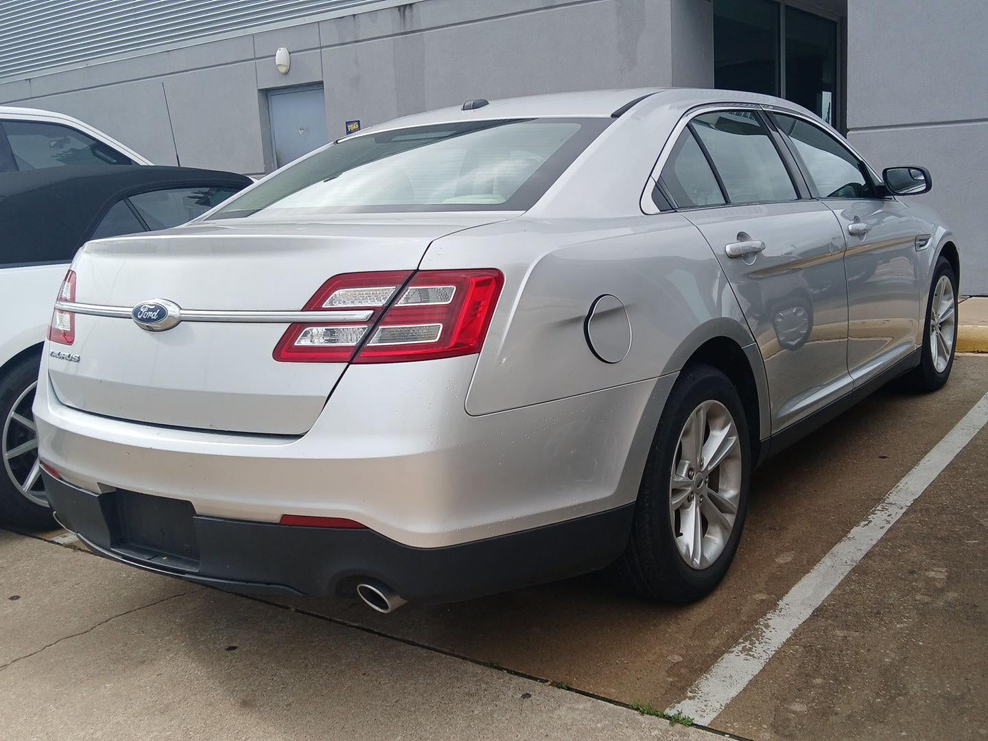 2019 Ford Taurus SE