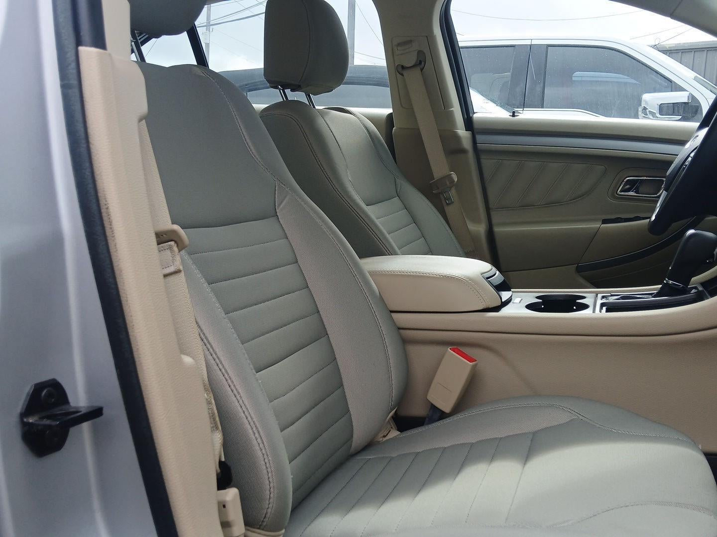 2019 Ford Taurus SE