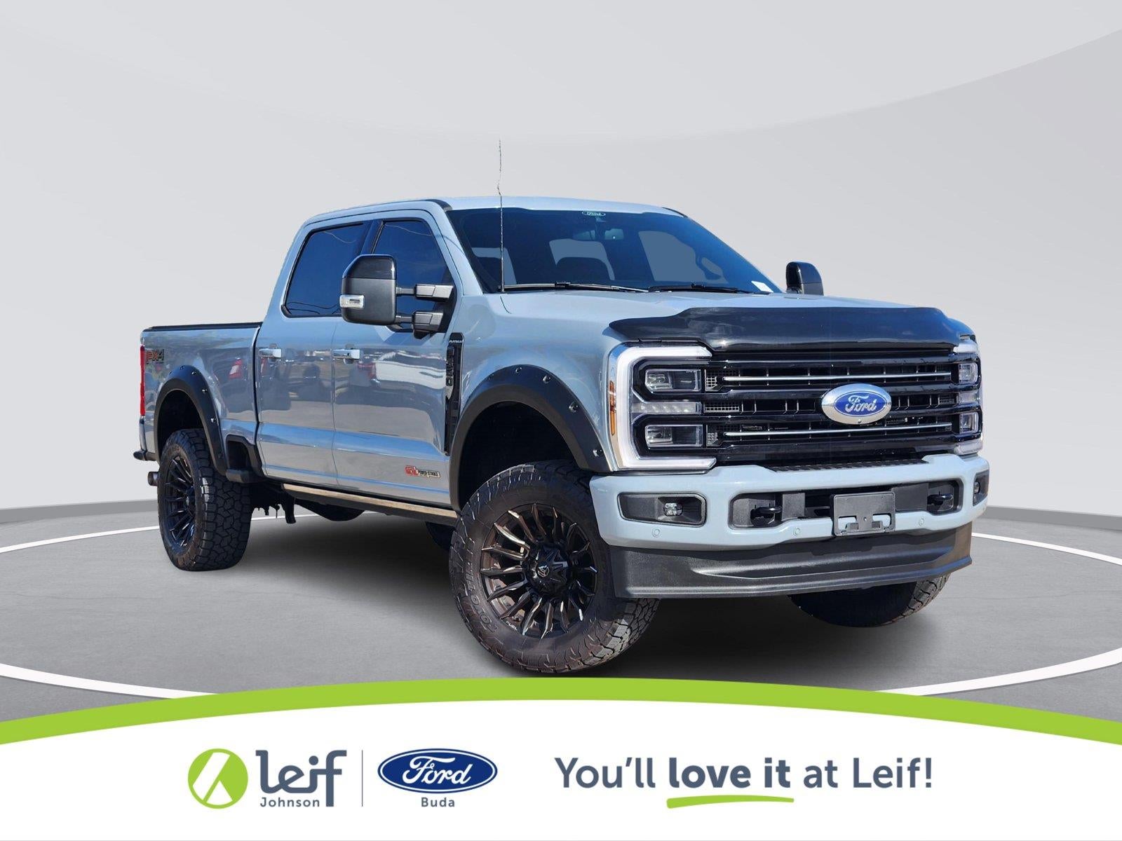 2025 Ford Super Duty F-350 Platinum