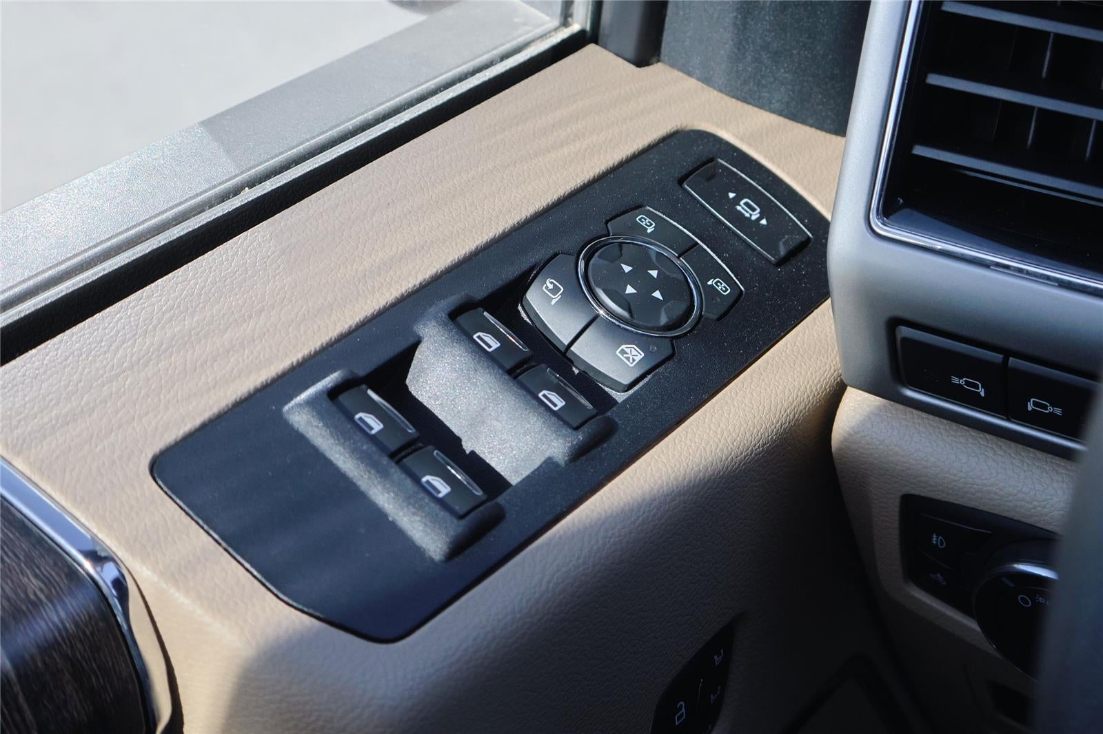 2020 Ford Super Duty F-350 Lariat