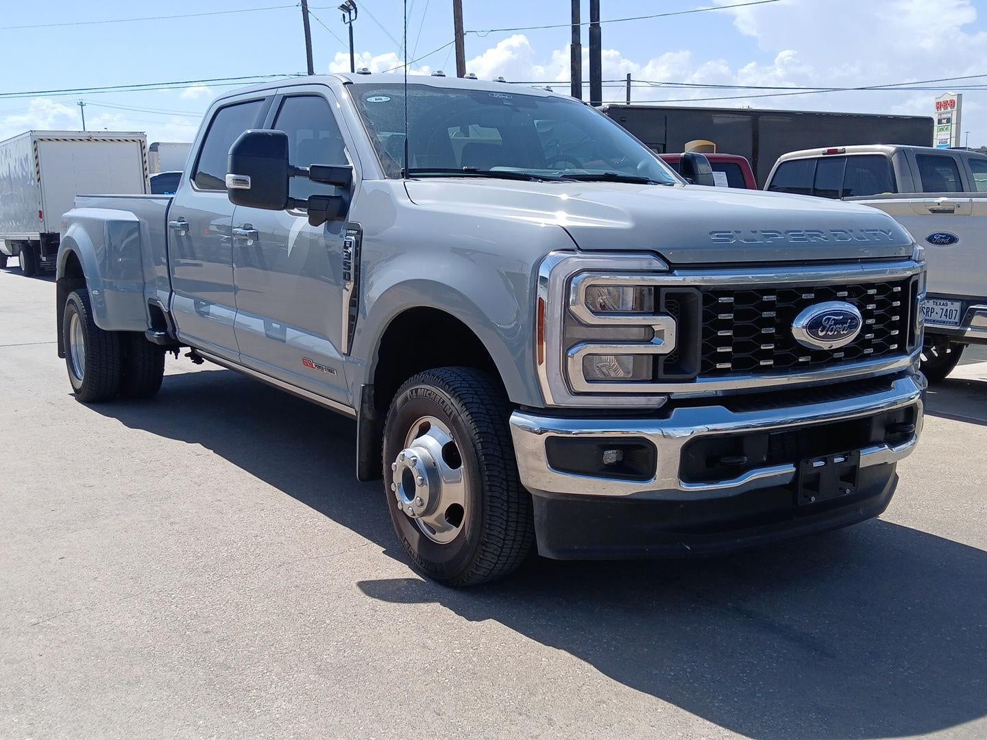 2025 Ford Super Duty F-350 Lariat