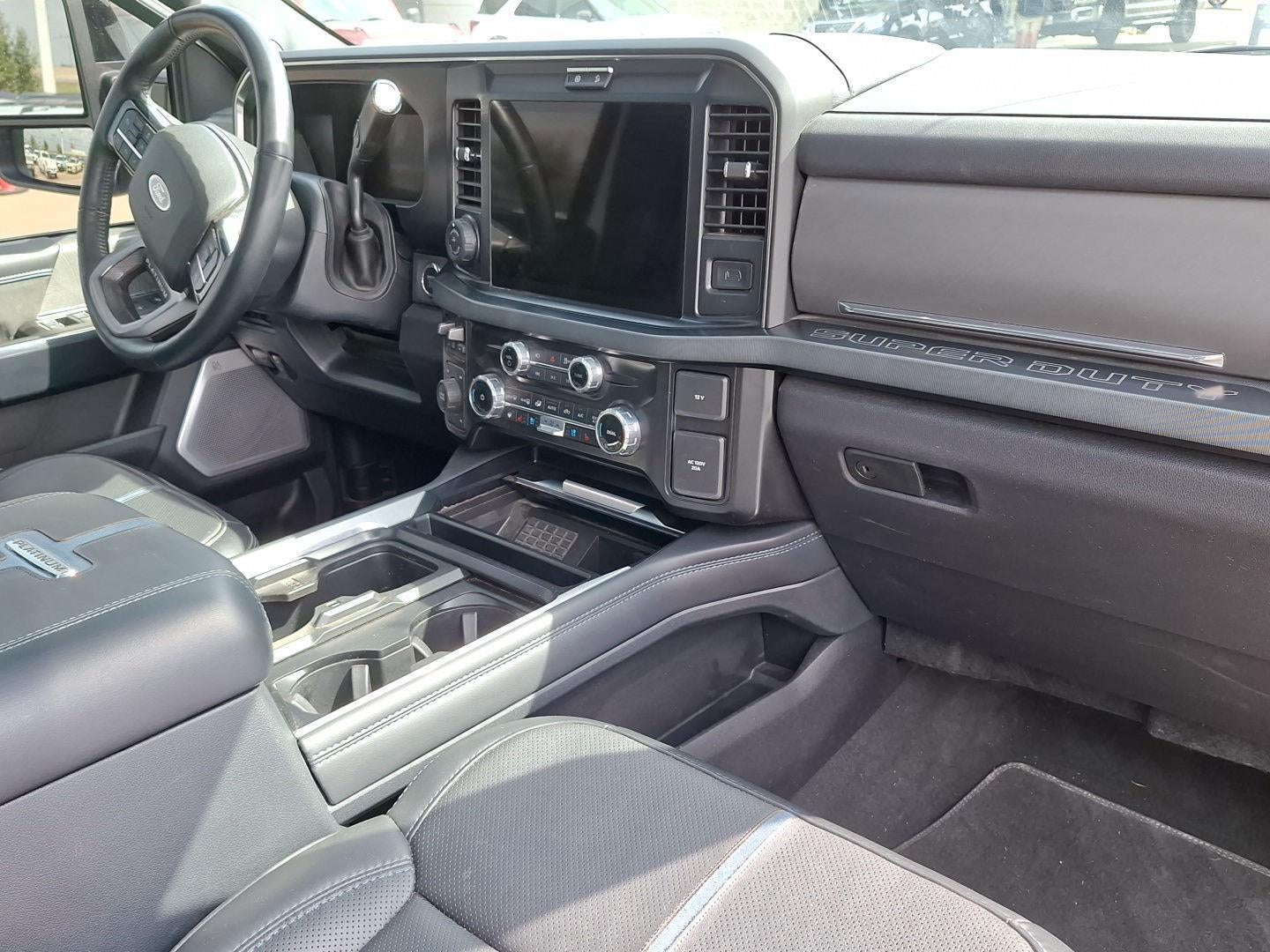 2025 Ford Super Duty F-450 Platinum