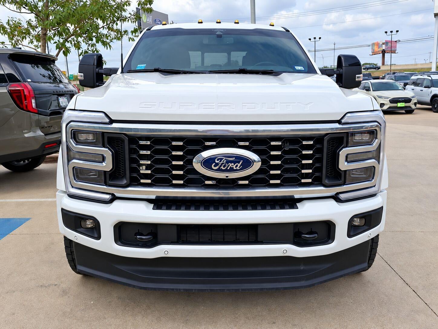 2025 Ford Super Duty F-450 Platinum