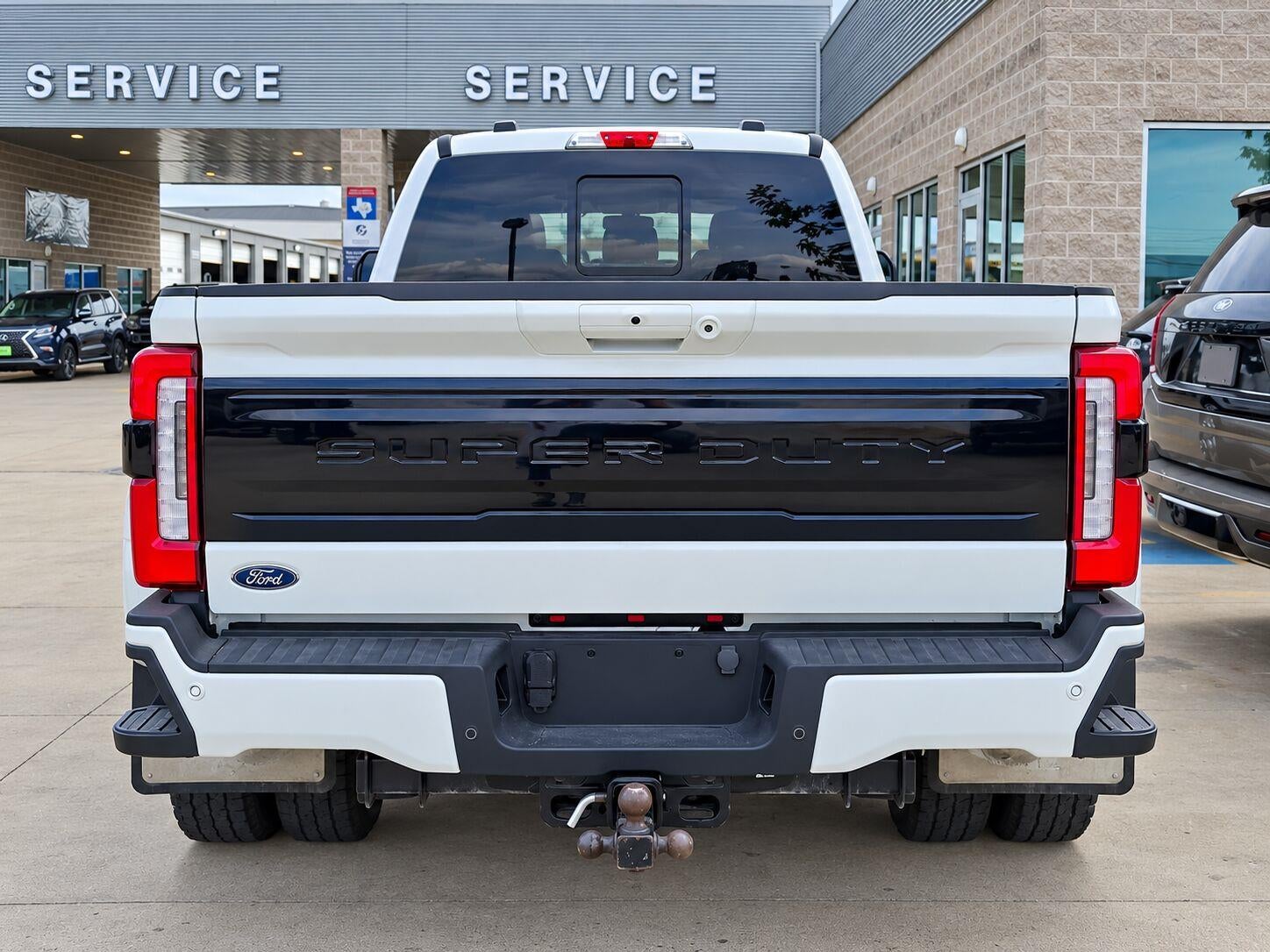 2025 Ford Super Duty F-450 Platinum