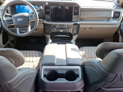2025 Ford Super Duty F-450 Platinum