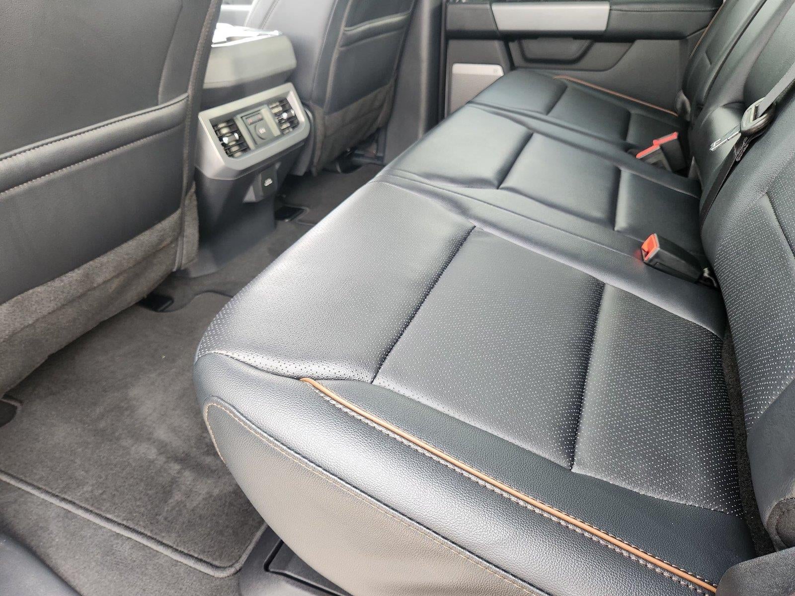 2026 Ford Super Duty F-450 Lariat