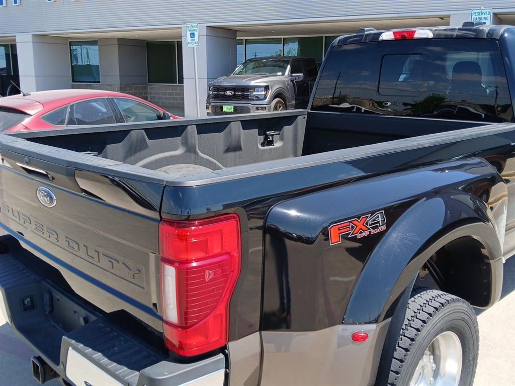 2022 Ford Super Duty F-450 LARIAT