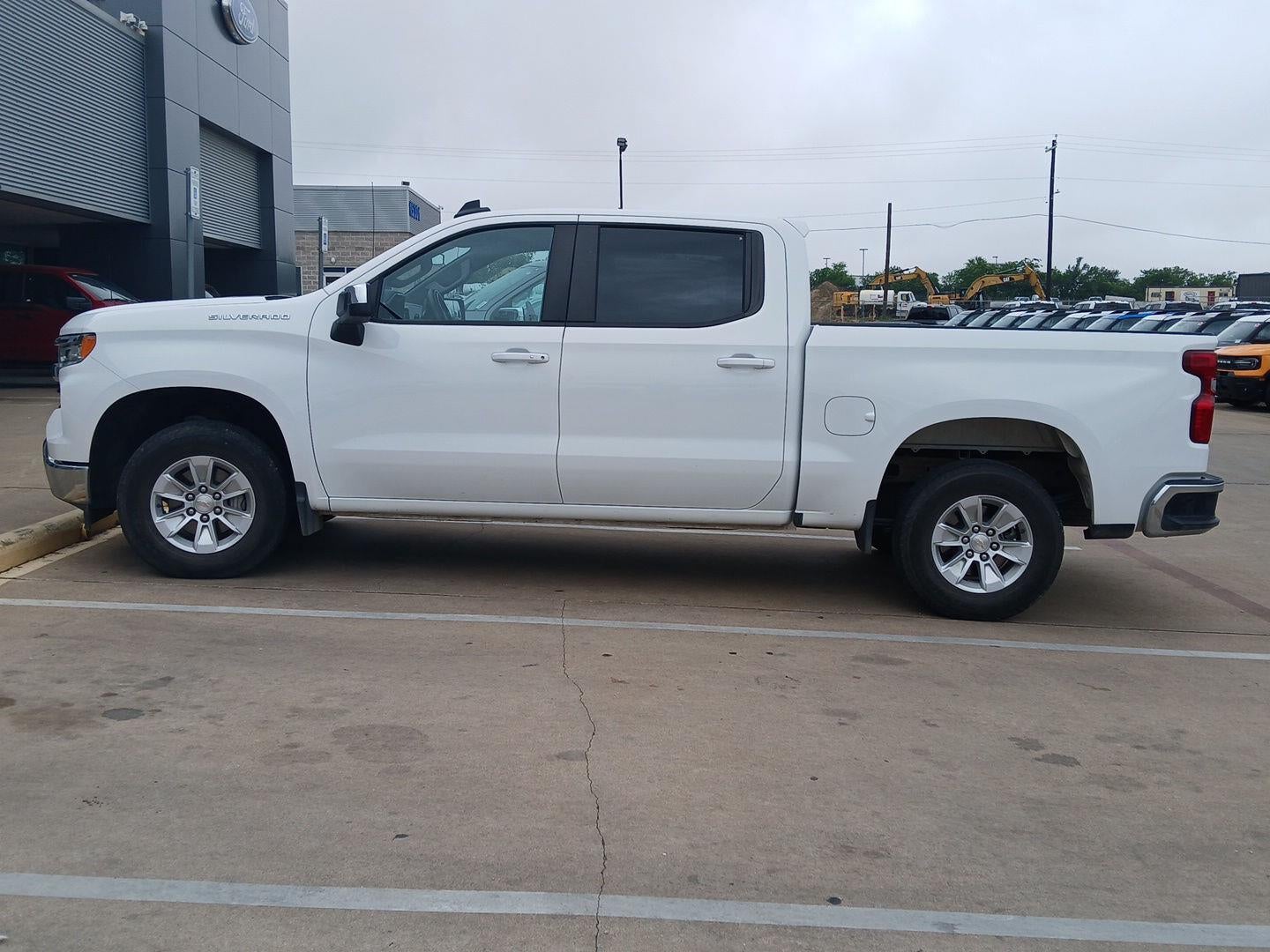 2025 Chevrolet Silverado 1500 LT