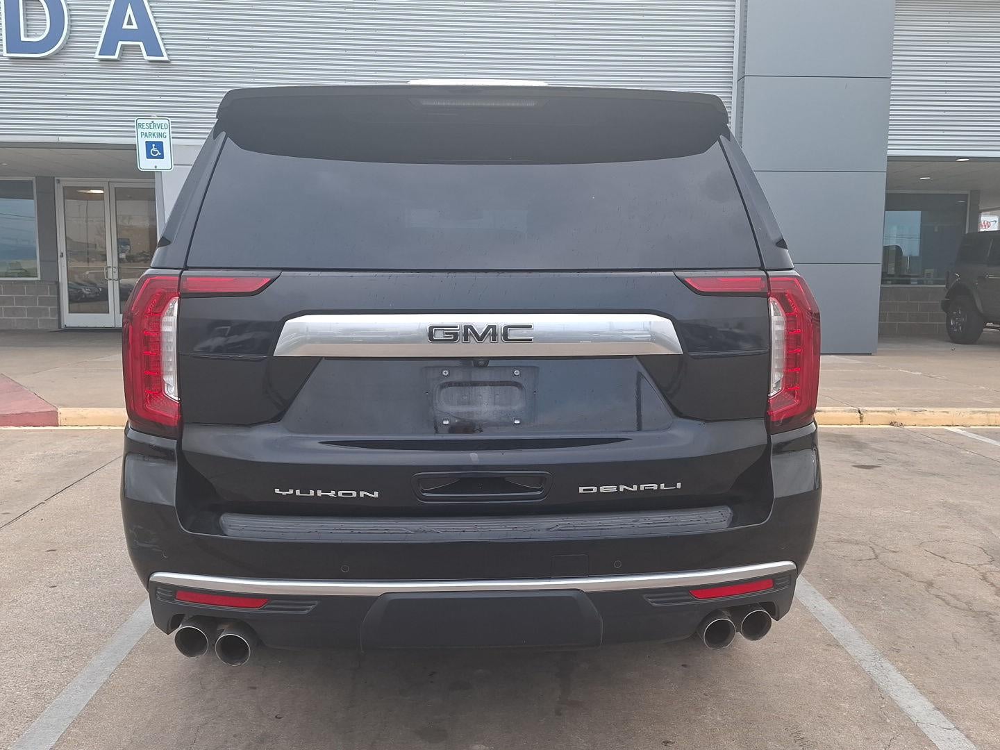 2024 GMC Yukon Denali