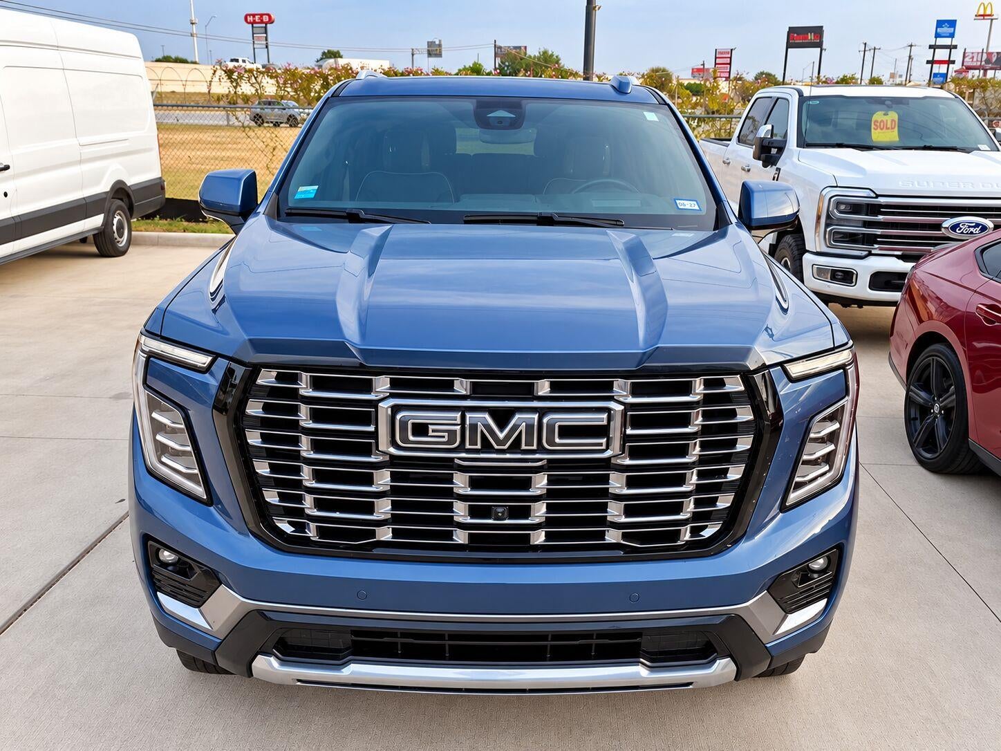 2025 GMC Yukon Denali Ultimate