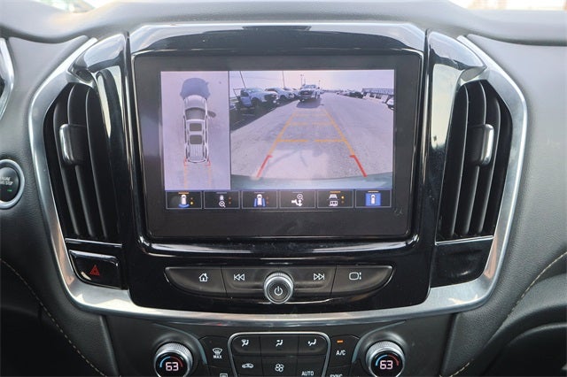 2022 Chevrolet Traverse LT Leather