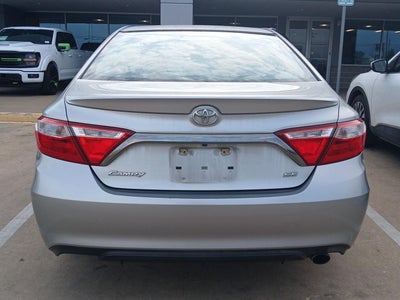 2016 Toyota Camry SE
