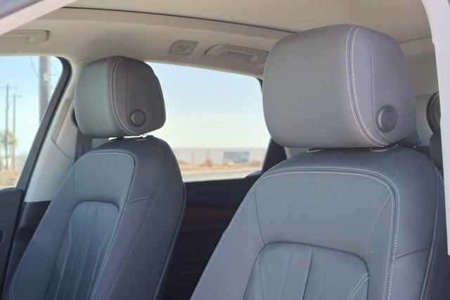 2022 Audi Q5 45 S line Premium quattro