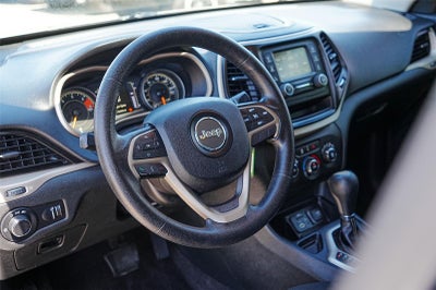 2016 Jeep Cherokee Sport