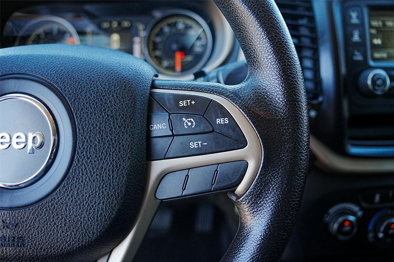 2016 Jeep Cherokee Sport