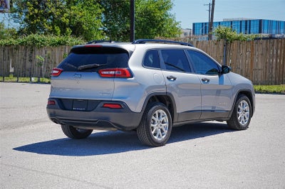 2016 Jeep Cherokee Sport