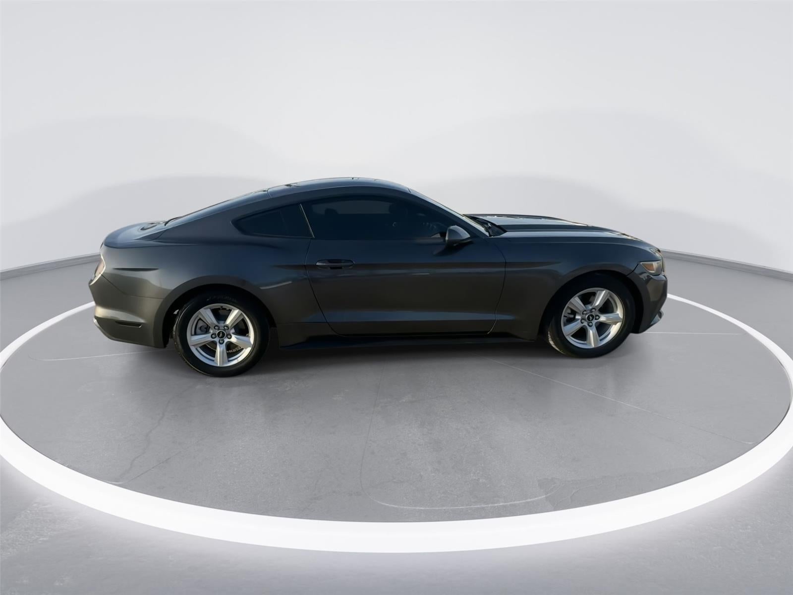 2017 Ford Mustang V6