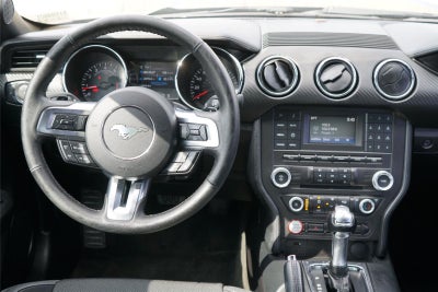 2017 Ford MUSTANG V6