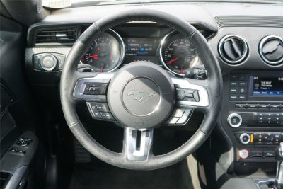 2017 Ford MUSTANG V6