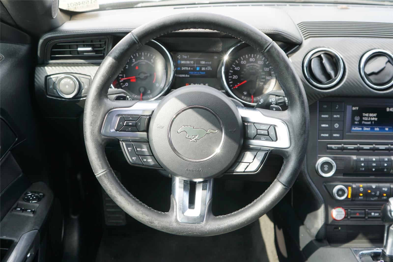 2017 Ford MUSTANG V6