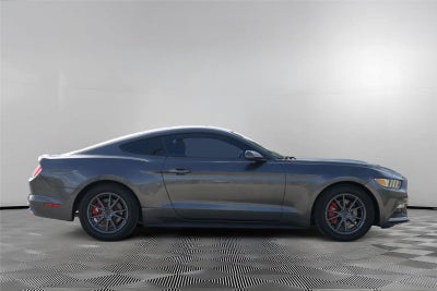 2017 Ford MUSTANG V6