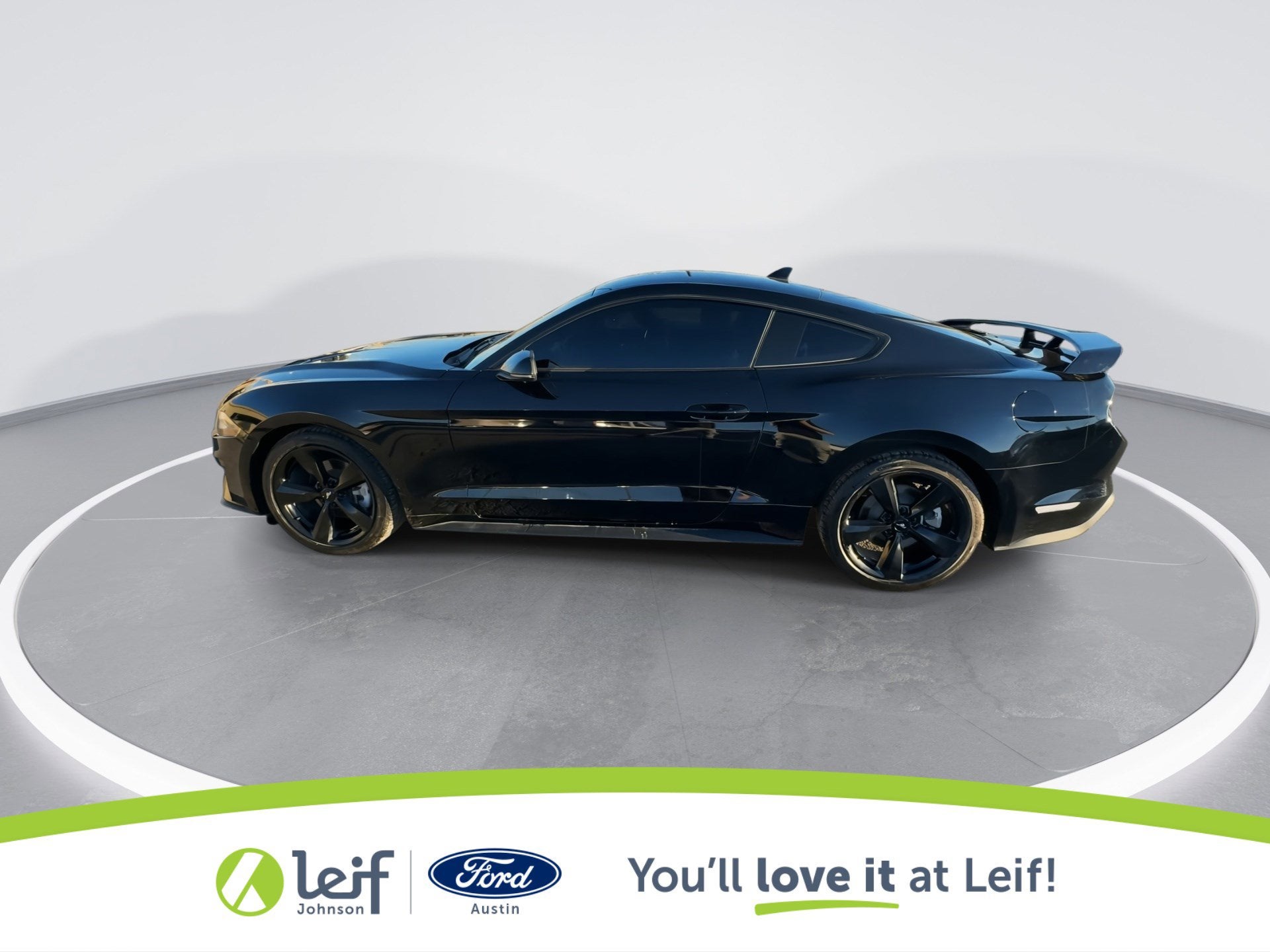 2022 Ford Mustang EcoBoost Premium