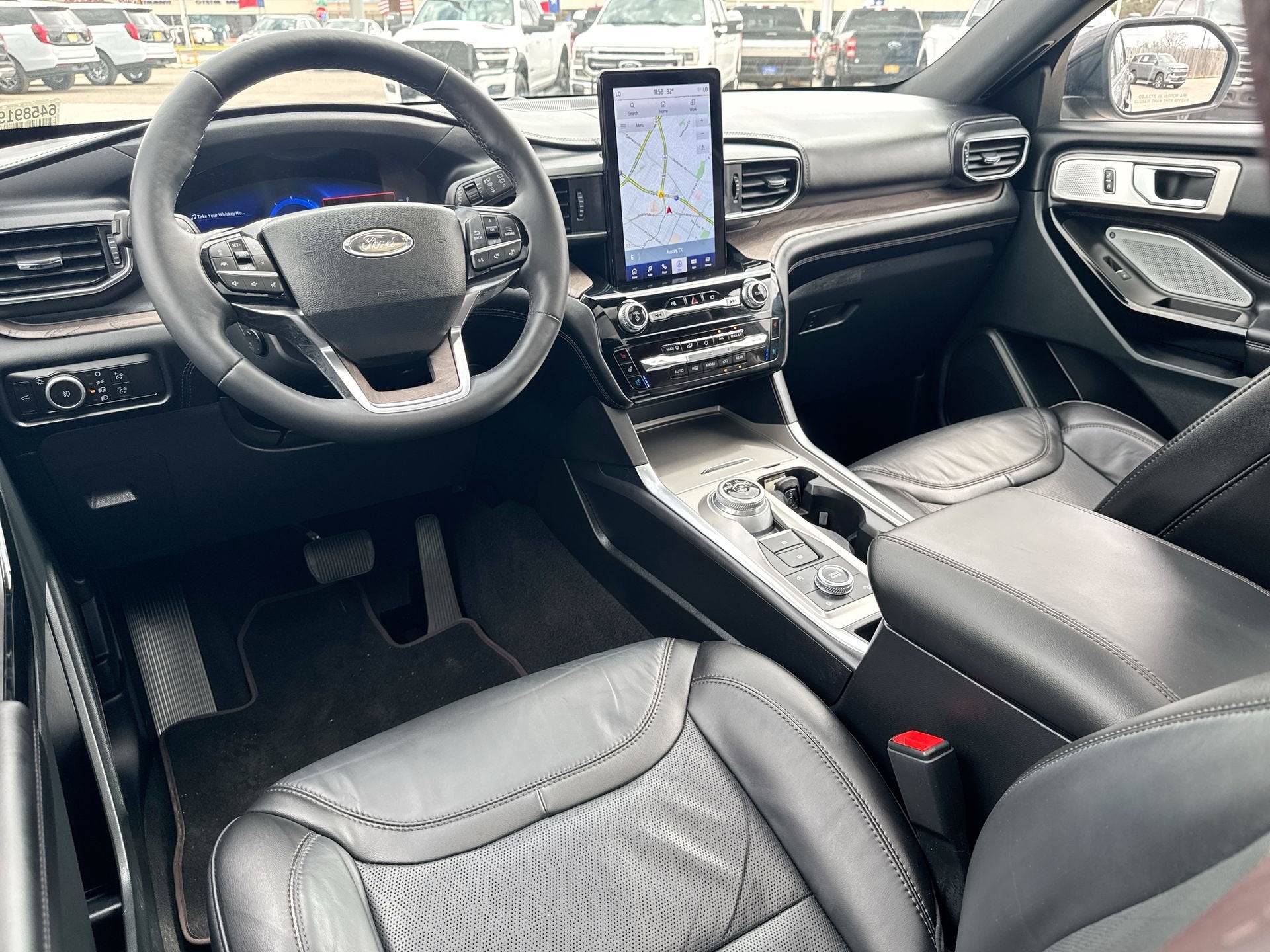 2023 Ford Explorer Platinum