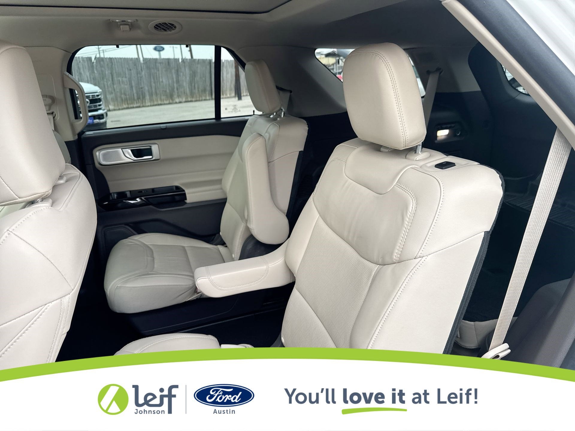 2023 Ford Explorer Platinum