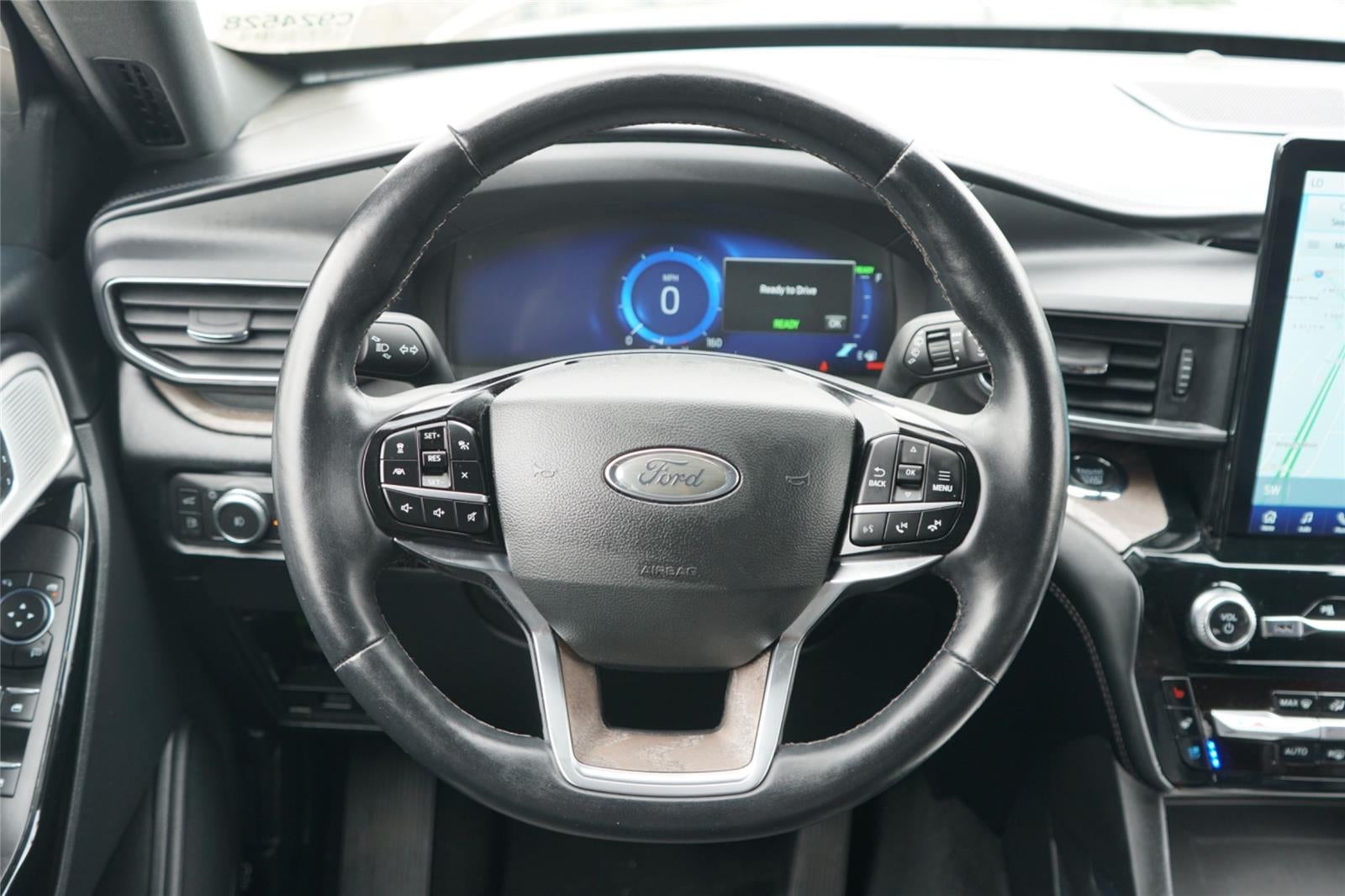 2022 Ford Explorer Hybrid Platinum
