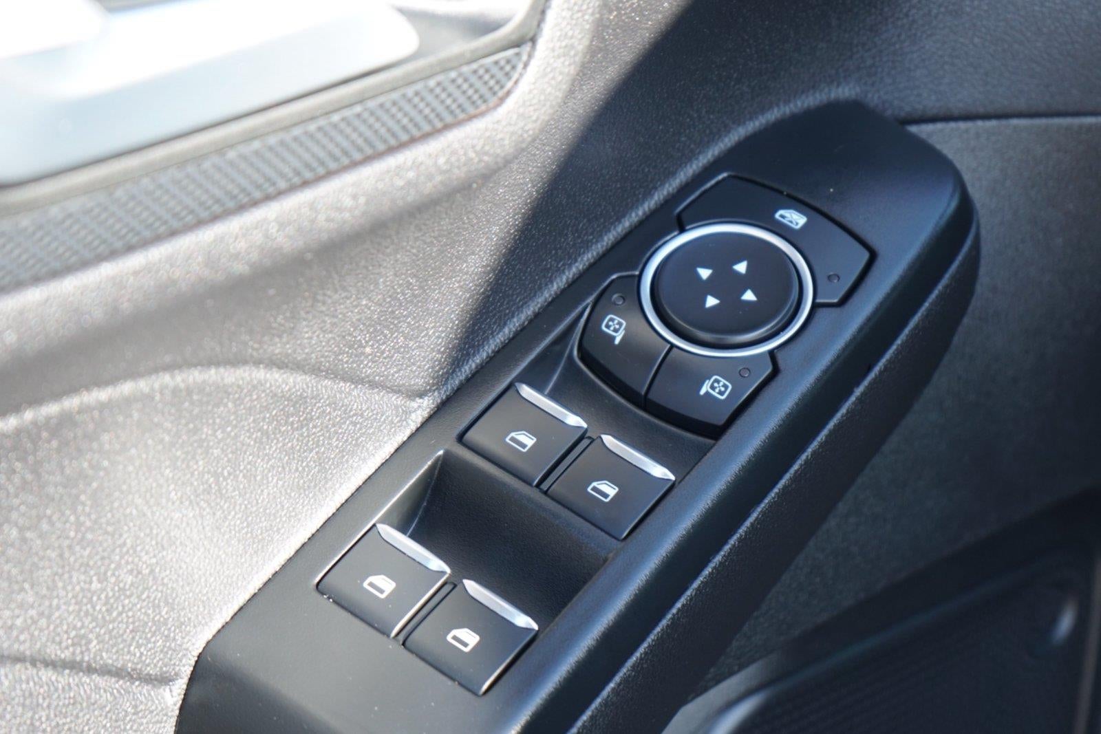 2025 Ford Escape Hybrid ST-Line
