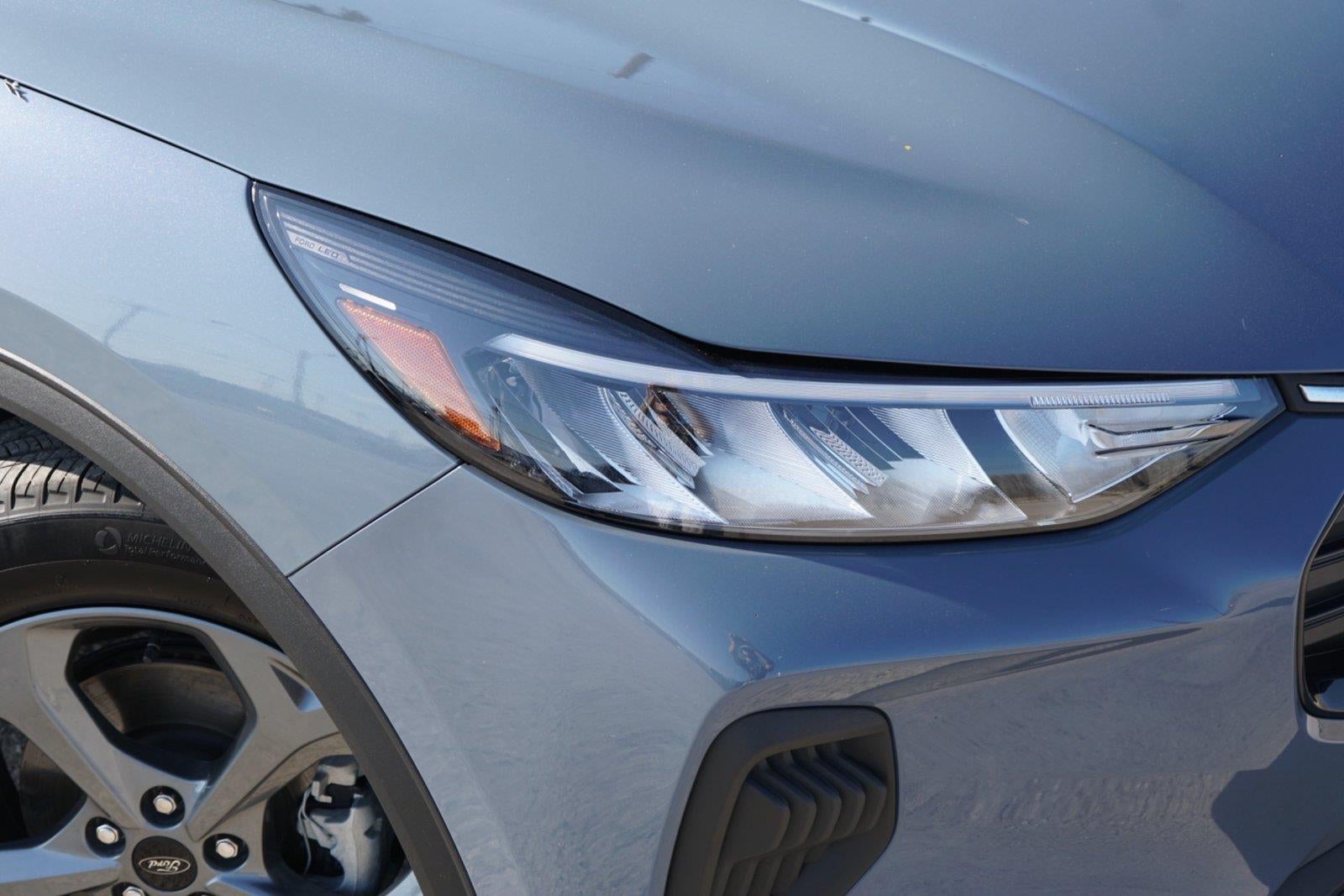 2025 Ford Escape Hybrid ST-Line