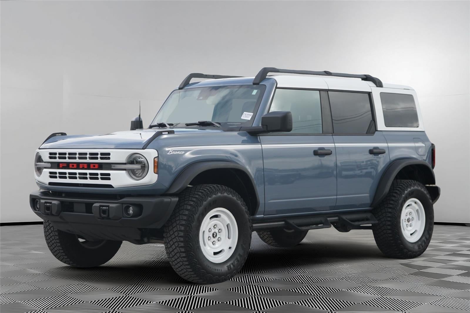 2023 Ford Bronco Heritage Edition