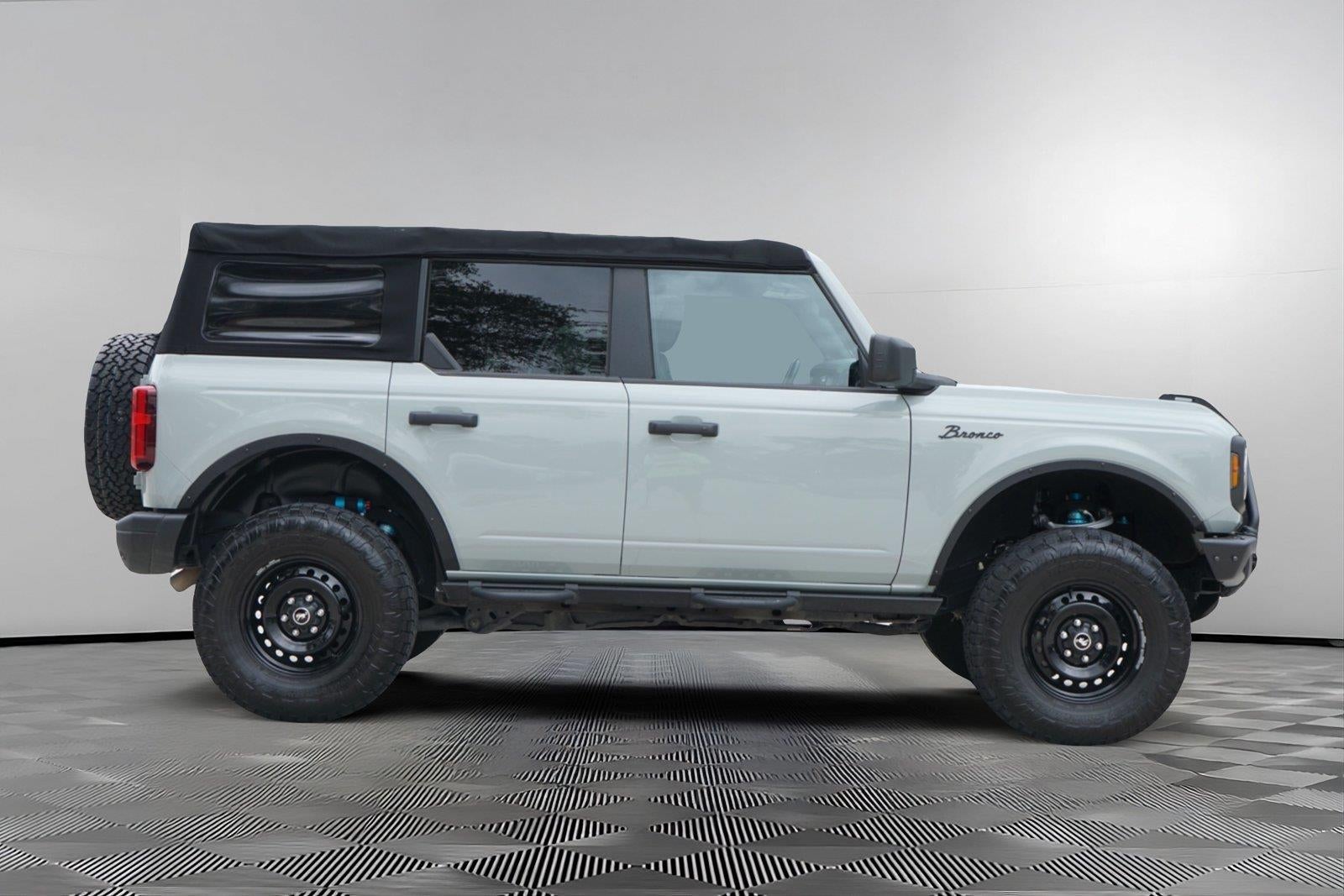 2022 Ford Bronco Black Diamond