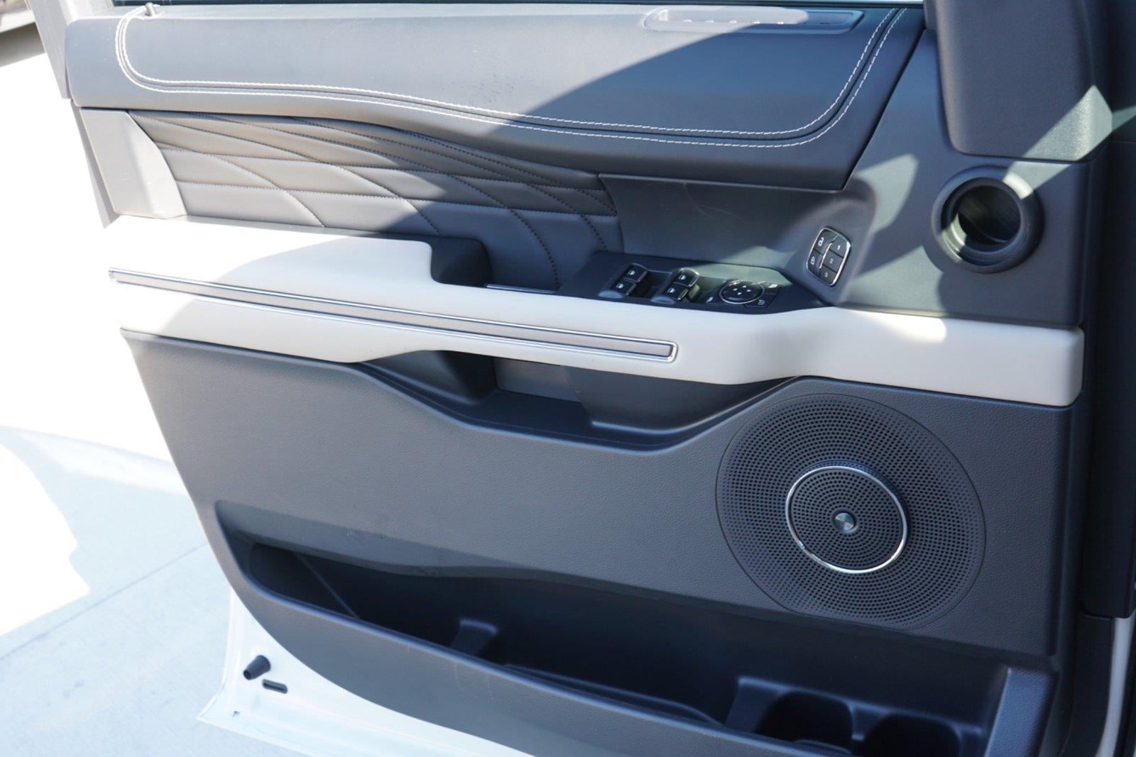 2024 Ford Expedition Platinum