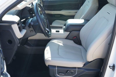 2024 Ford Expedition Platinum
