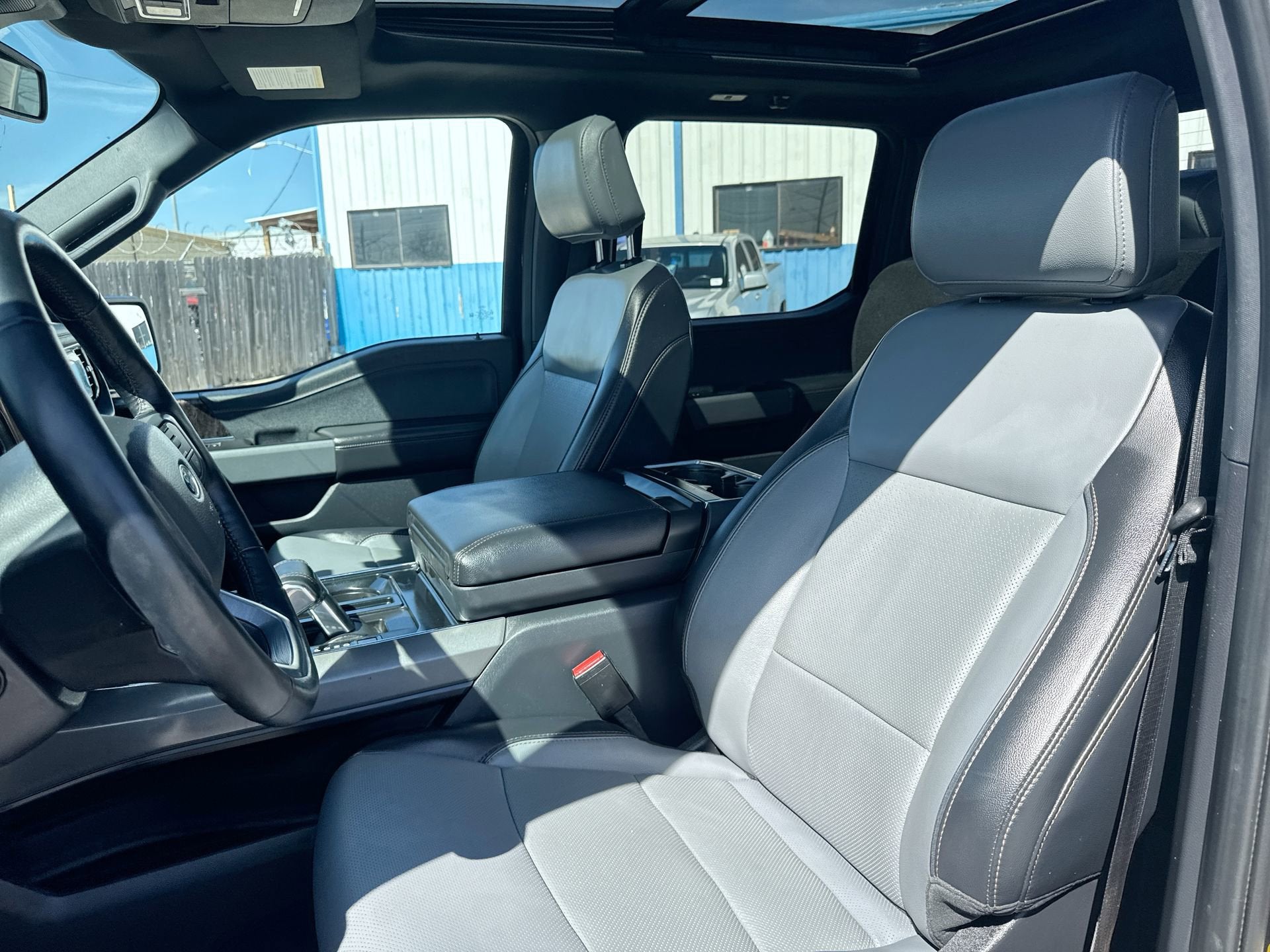 2023 Ford F-150 Lightning Lariat