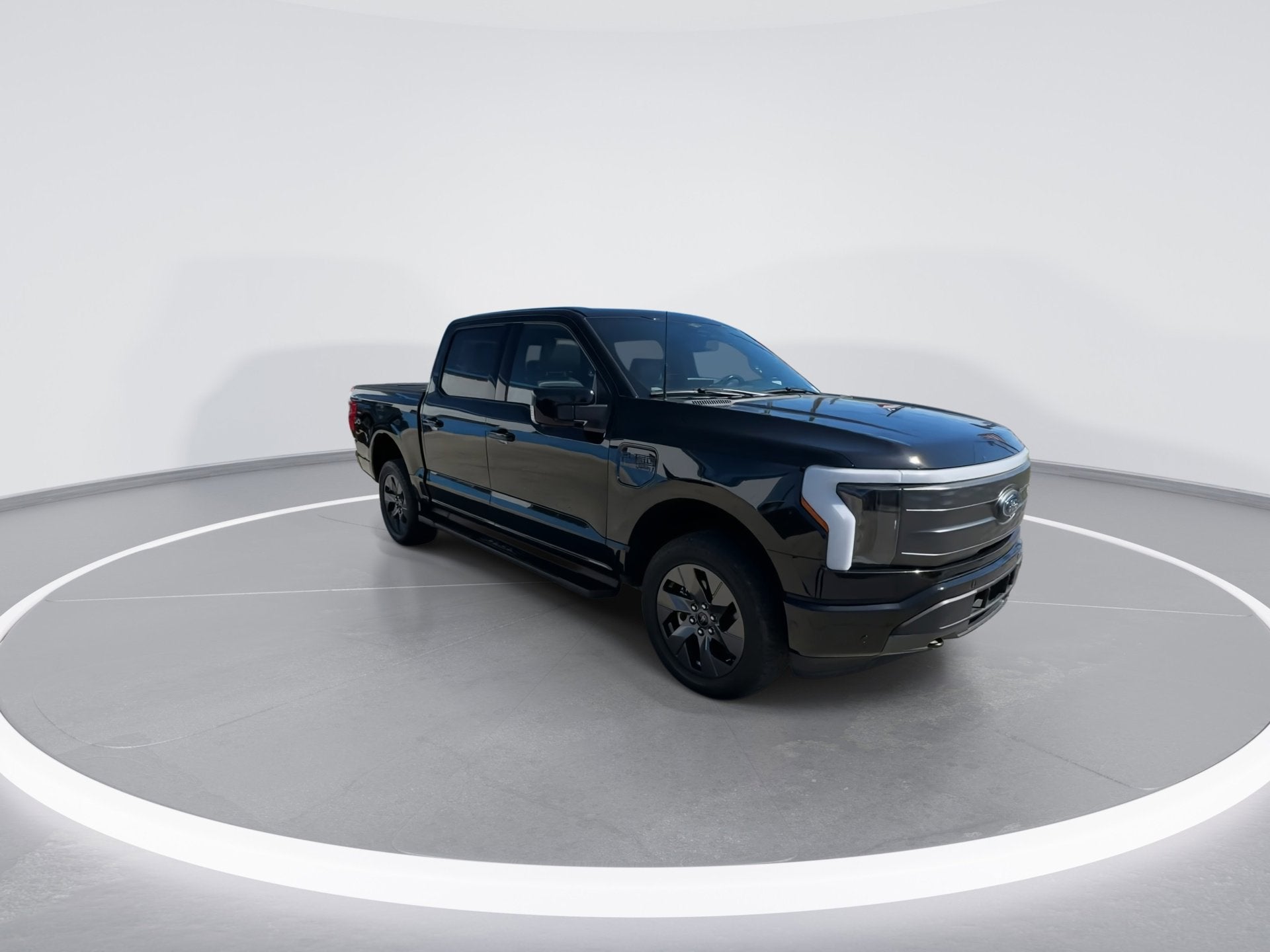 2023 Ford F-150 Lightning Lariat