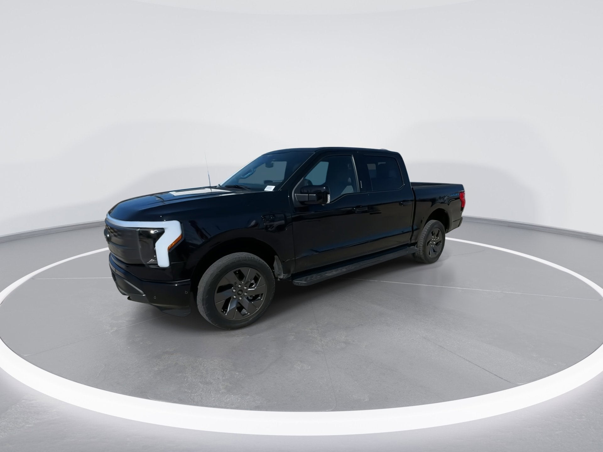 2023 Ford F-150 Lightning Lariat