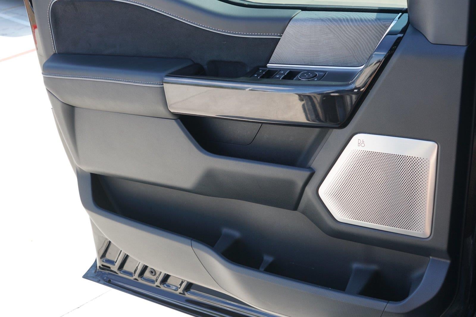 2023 Ford F-150 Lightning Platinum
