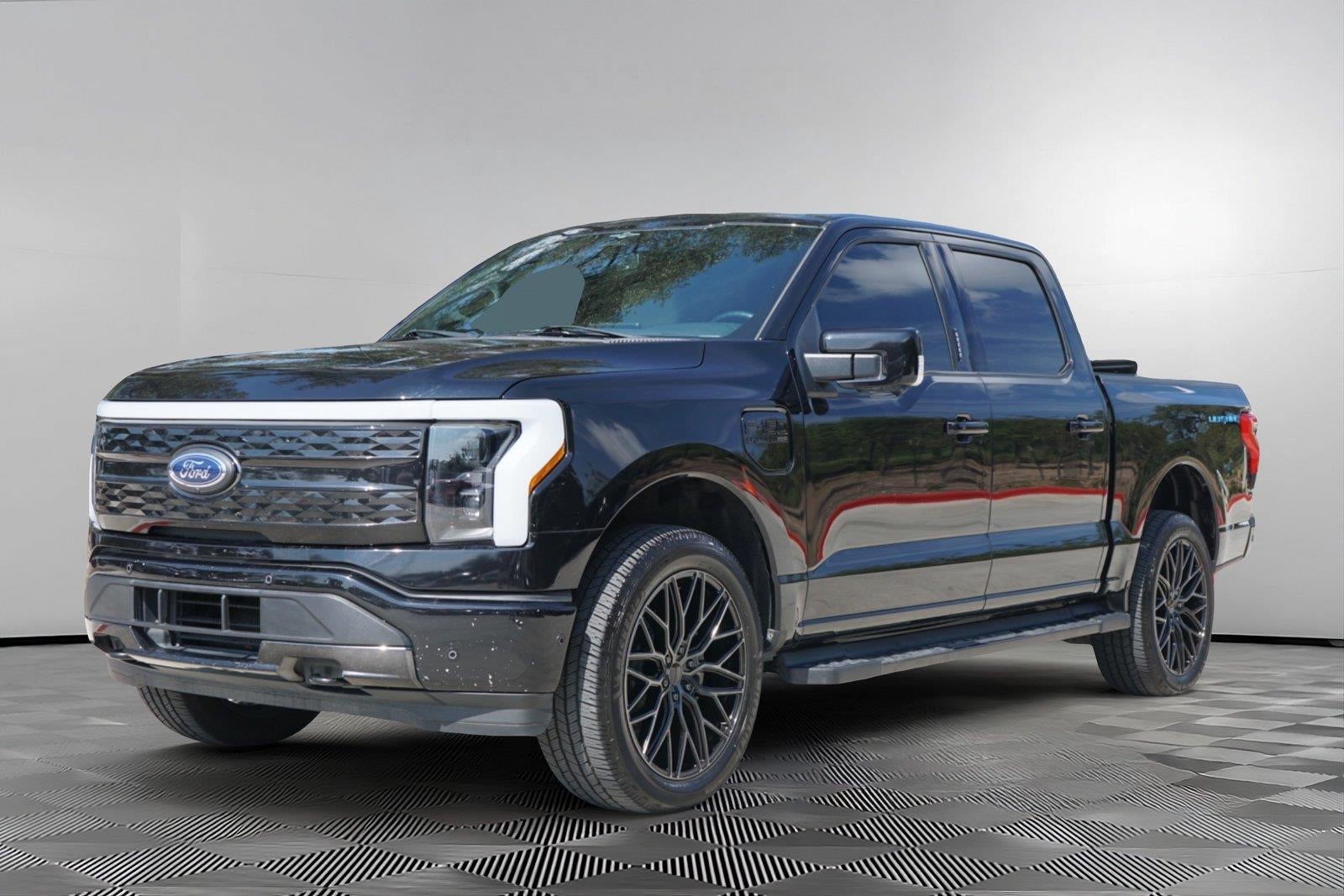 2023 Ford F-150 Lightning Platinum