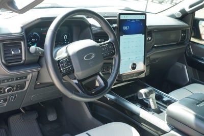 2023 Ford F-150 Lightning Platinum