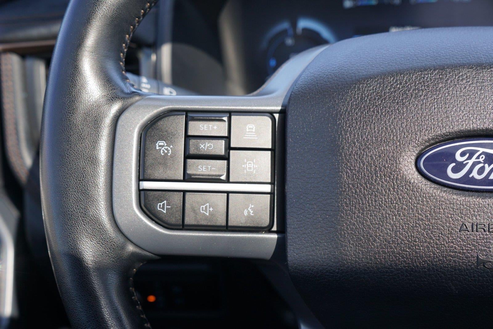 2024 Ford F-150 Lightning Lariat