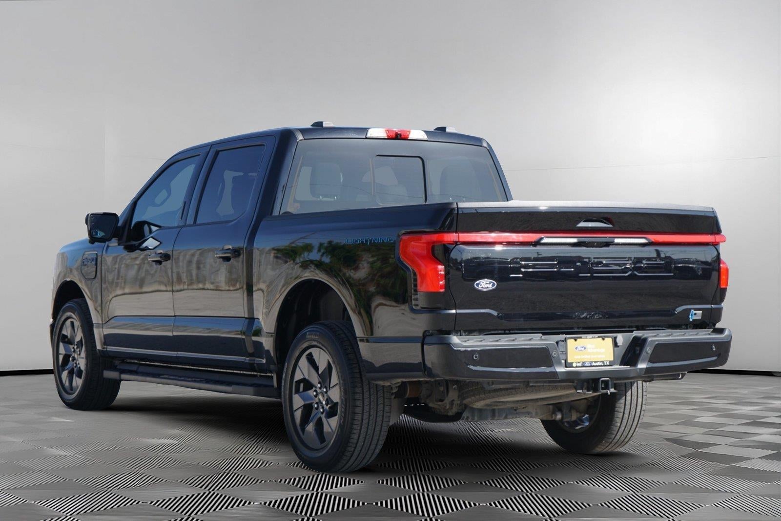2024 Ford F-150 Lightning Lariat