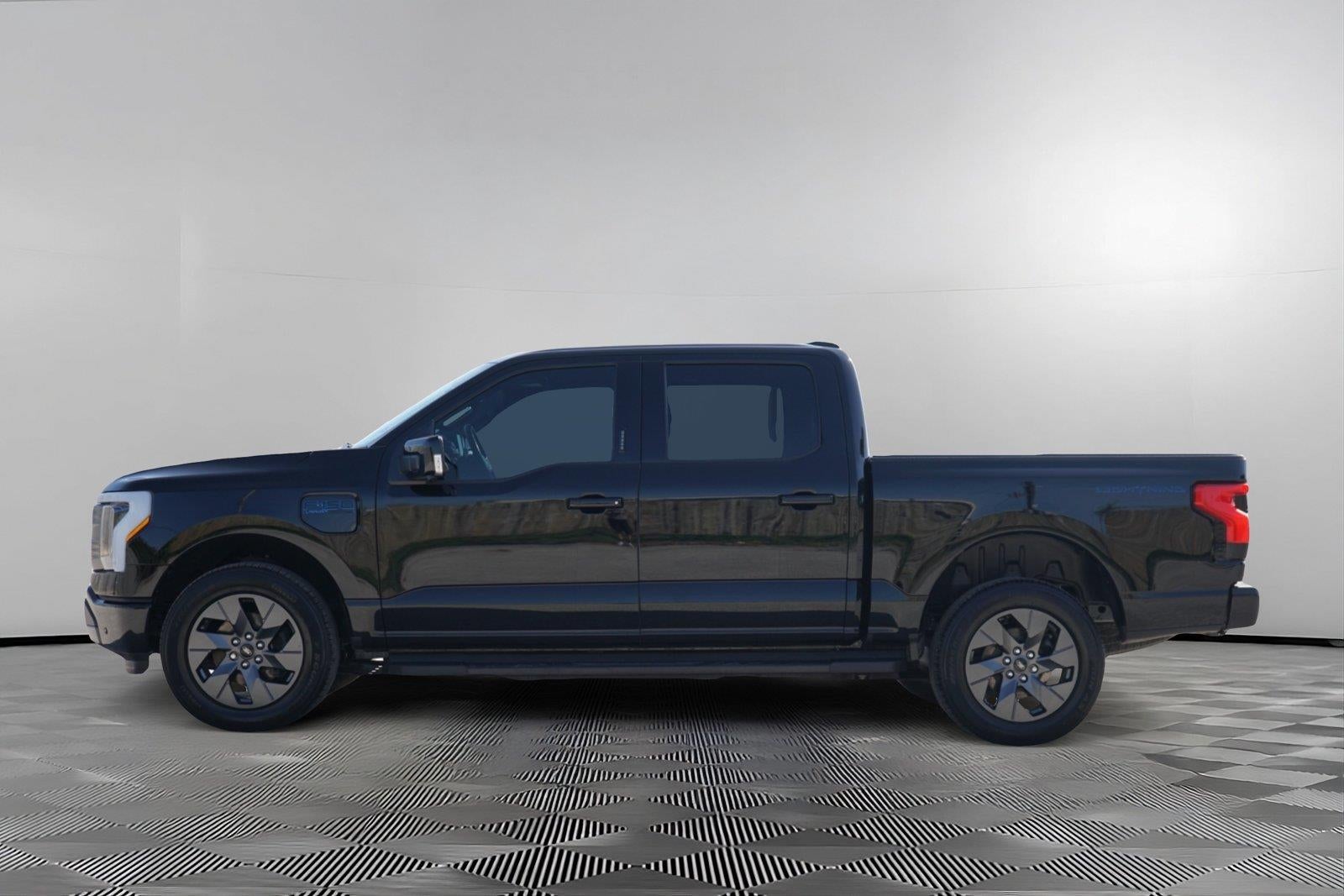 2024 Ford F-150 Lightning Lariat