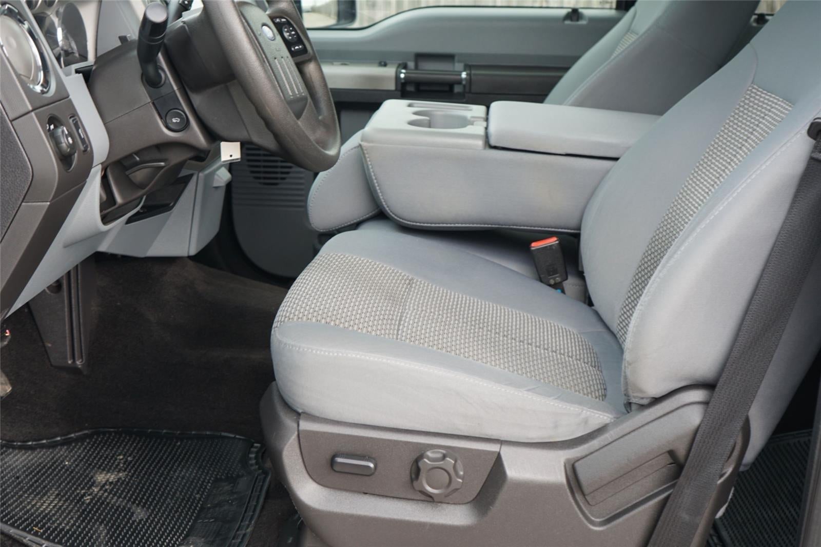 2016 Ford Super Duty F-250 Base