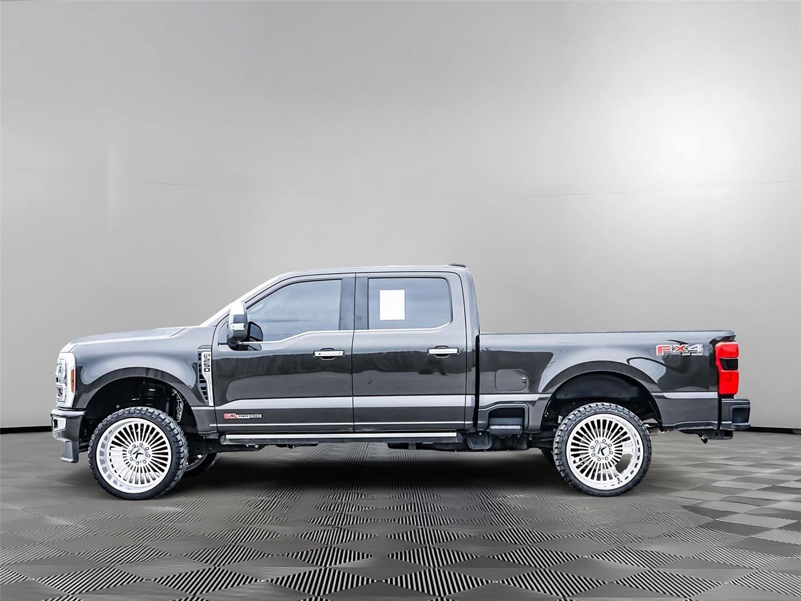 2025 Ford Super Duty F-250 Platinum