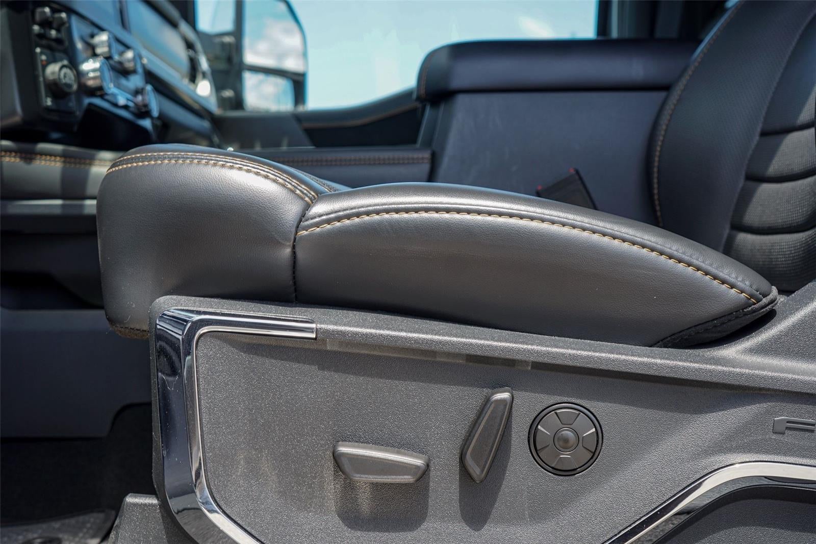2024 Ford Super Duty F-250 Platinum