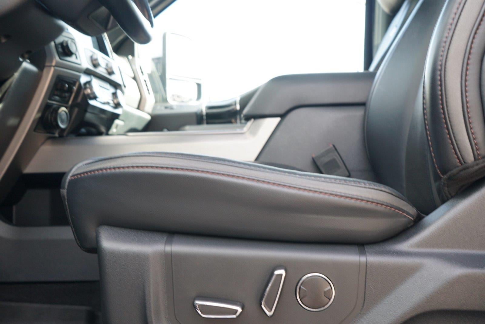 2022 Ford Super Duty F-350 Platinum