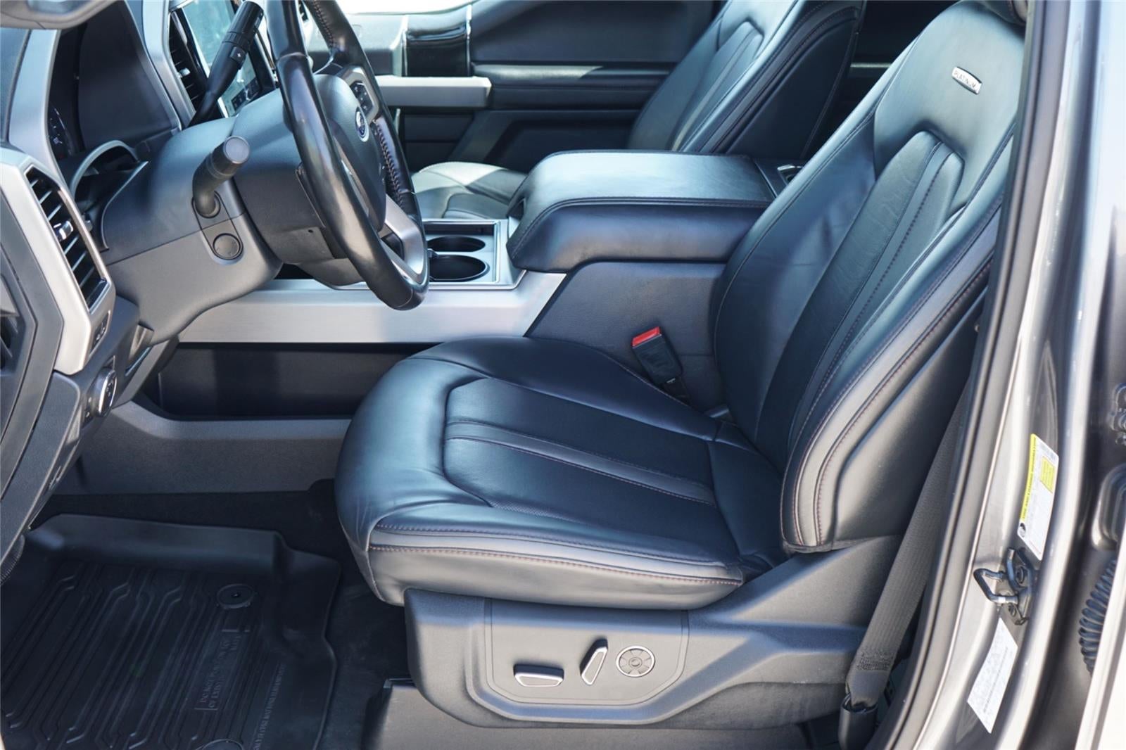 2022 Ford Super Duty F-350 Platinum