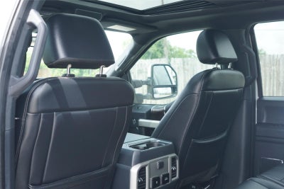 2022 Ford Super Duty F-350 Lariat